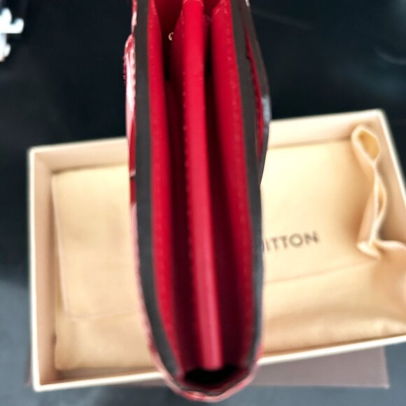 LOUIS VUITTON LV Portefeuille Sarah Long Wallet Vernis Sweet Monogram Red - Picture 3 of 10